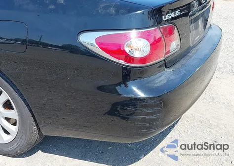 2002 Lexus Es 300 z USA, uszkodzony, nr VIN JTHBF30G720044987